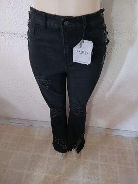 Women's Black Distressed Jeans with Chain Detail